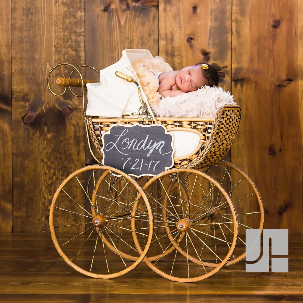 Baby carriage prop