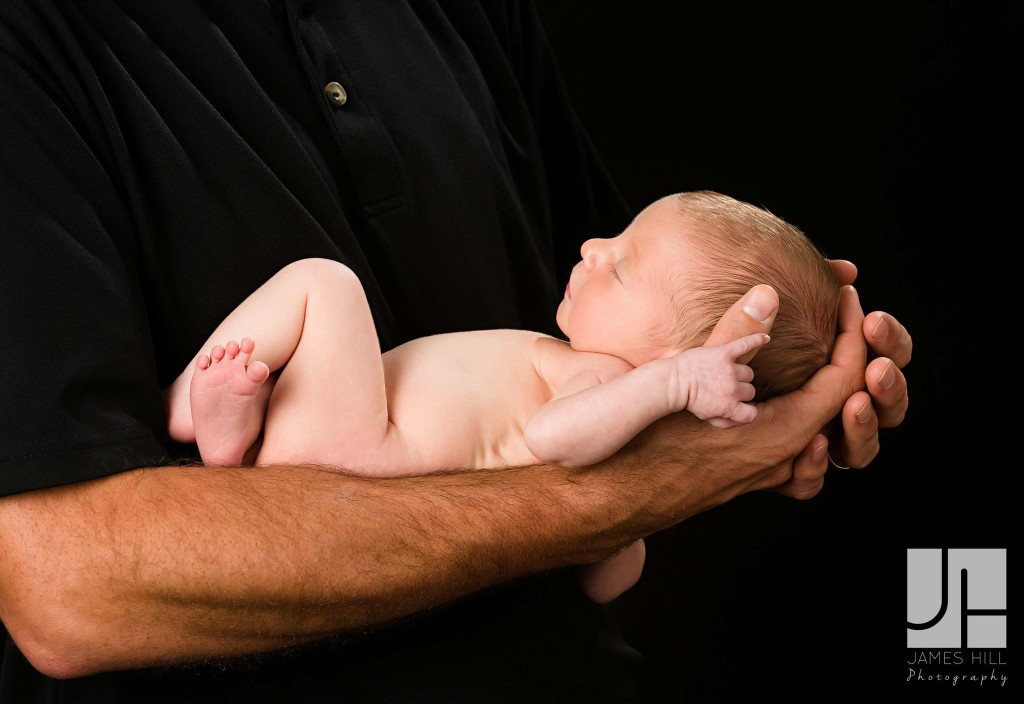 Atlanta Newborn in dad's hands